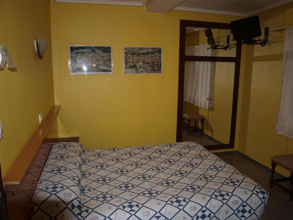 Hostal San Jorge Zaragoza Exterior photo