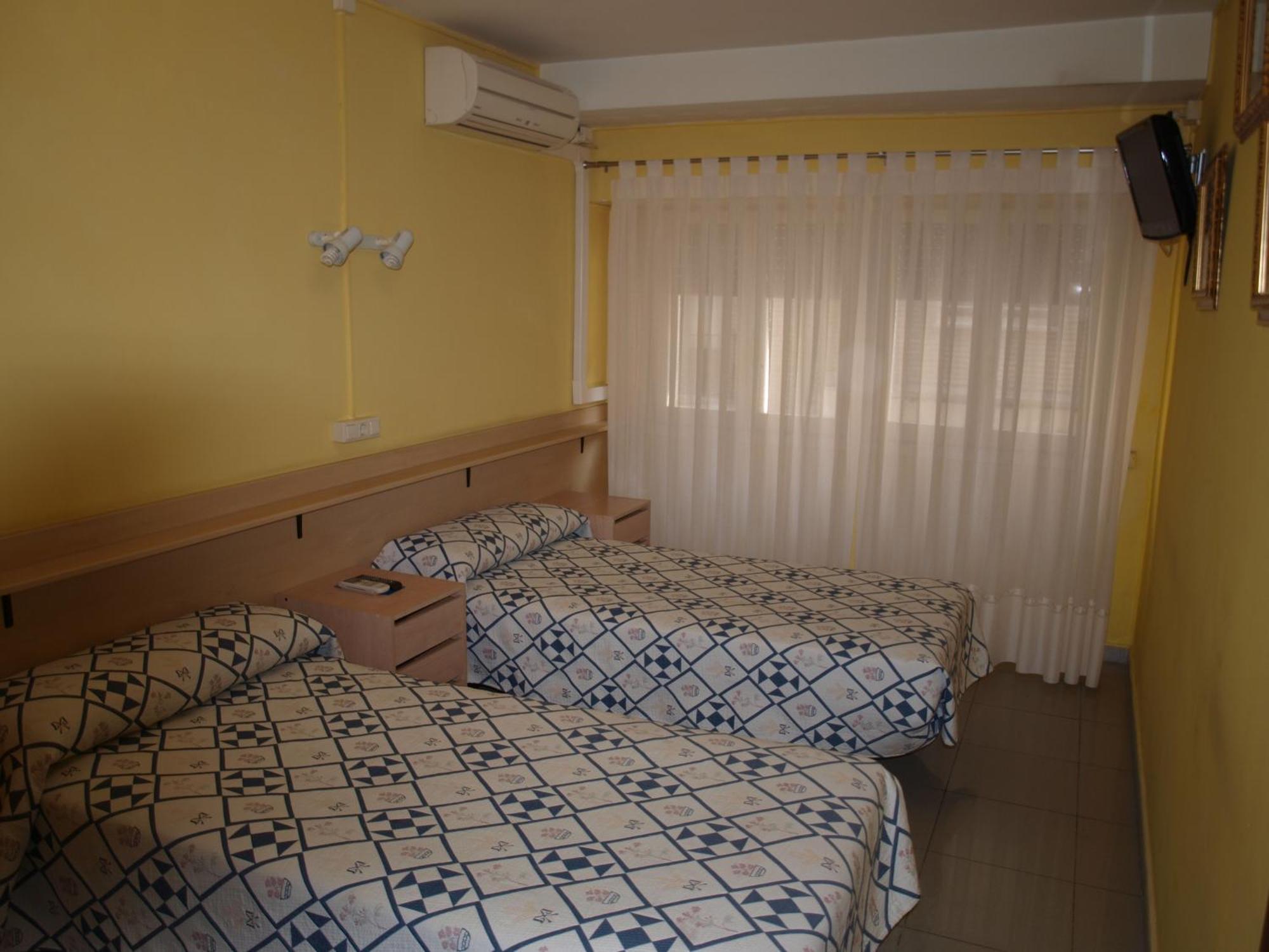 Hostal San Jorge Zaragoza Exterior photo