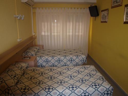 Hostal San Jorge Zaragoza Exterior photo